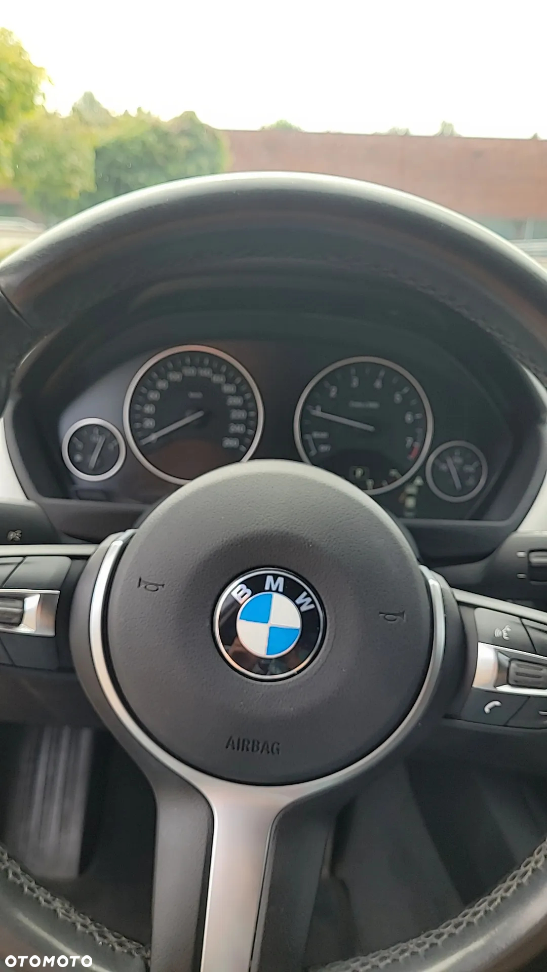 BMW Seria 3 318i - 17