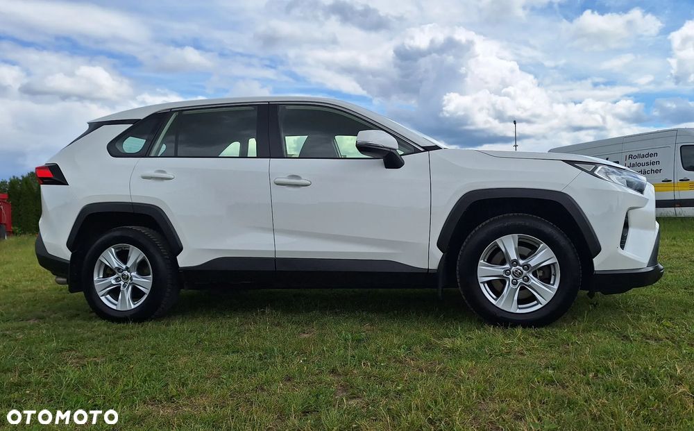Toyota RAV4 2.0 Active 4x2 - 5