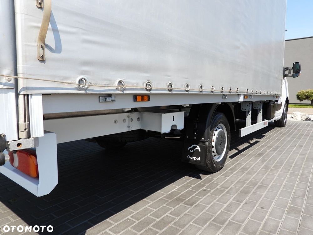 Renault MASTER  PLANDEKA 10 PALET WEBASTO TEMPOMAT LEDY PNEUMATYKA KLIMATYZACJA  165KM - 18