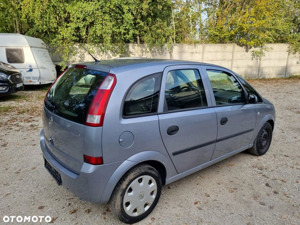 Opel Meriva 1.6 16V (Essentia) - 5