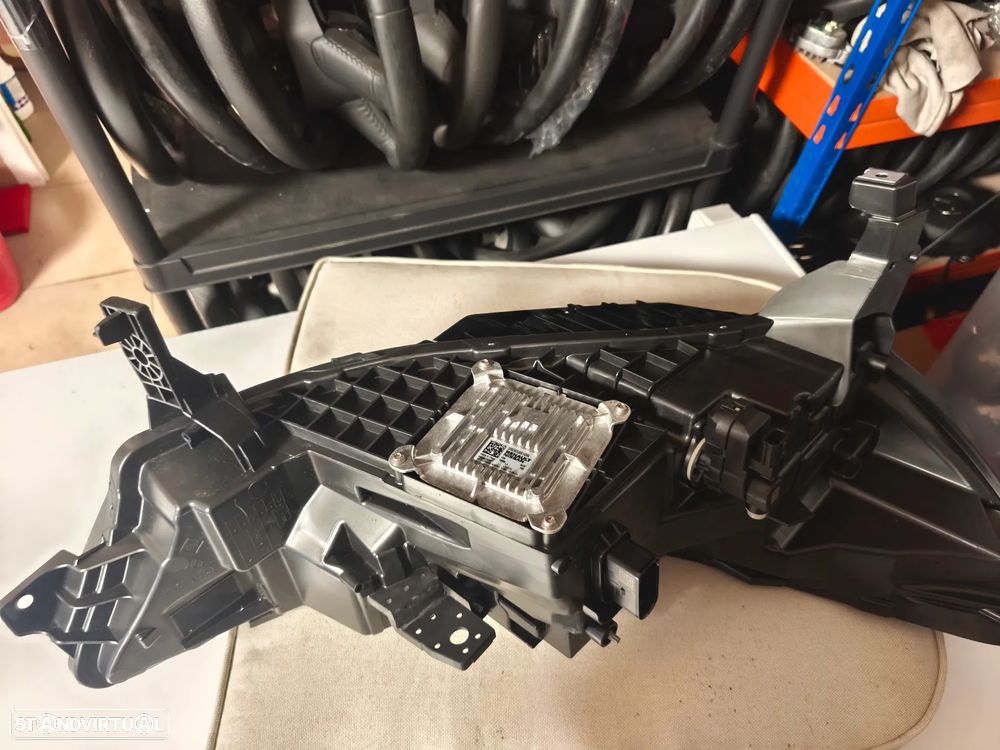 Farol esquerdo full Led Renault Captur novo - 6