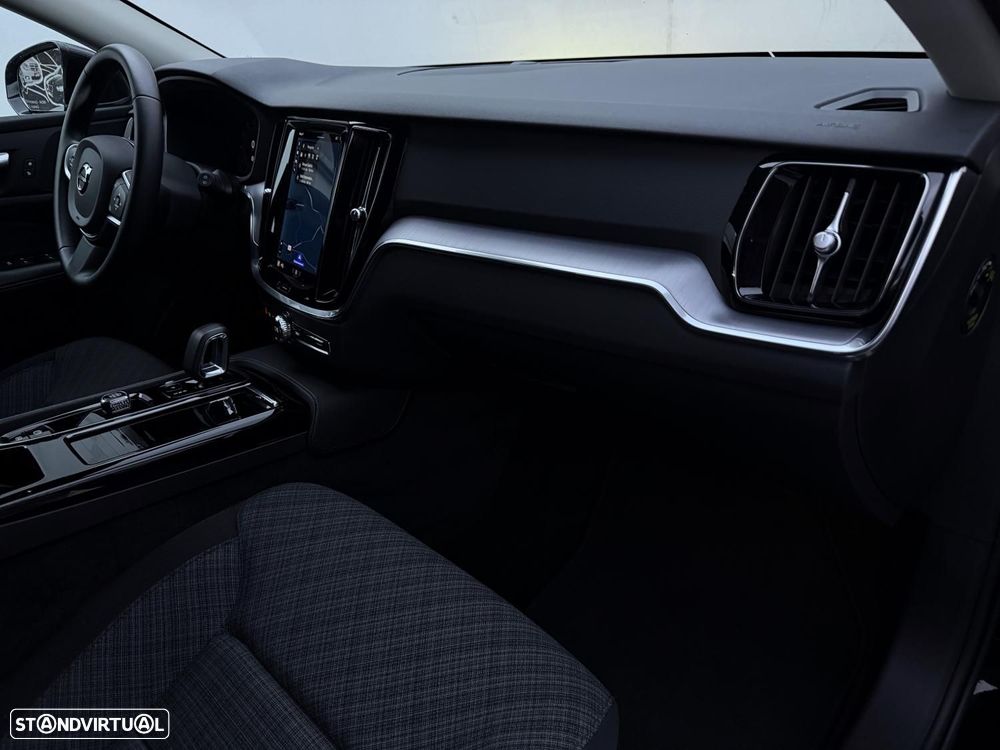 Volvo V60 2.0 T6 AWD TE Essential - 15