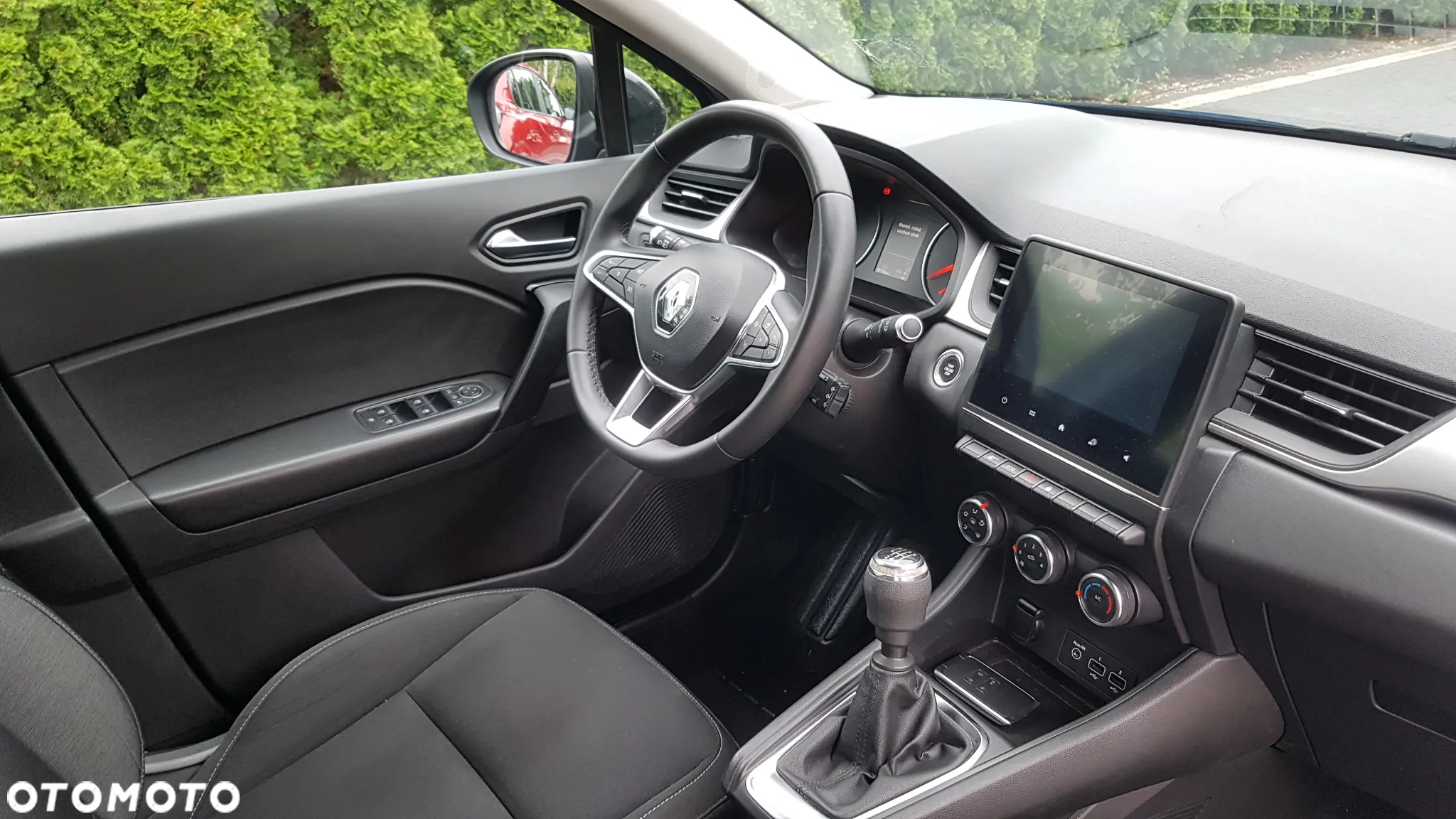 Renault Captur TCe 90 INTENS - 11