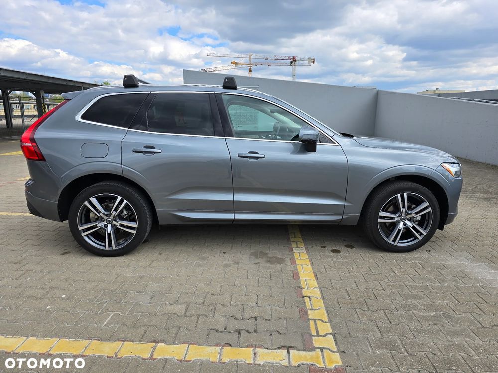 Volvo XC 60 T5 AWD Geartronic Momentum - 10
