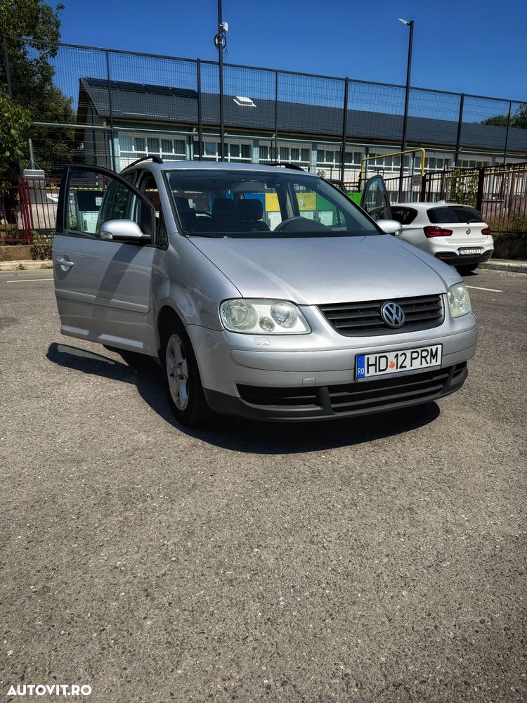 Volkswagen Touran 1.9TDI Highline - 1