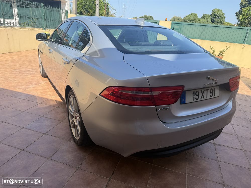Jaguar XE E-Performance Aut. Prestige - 3