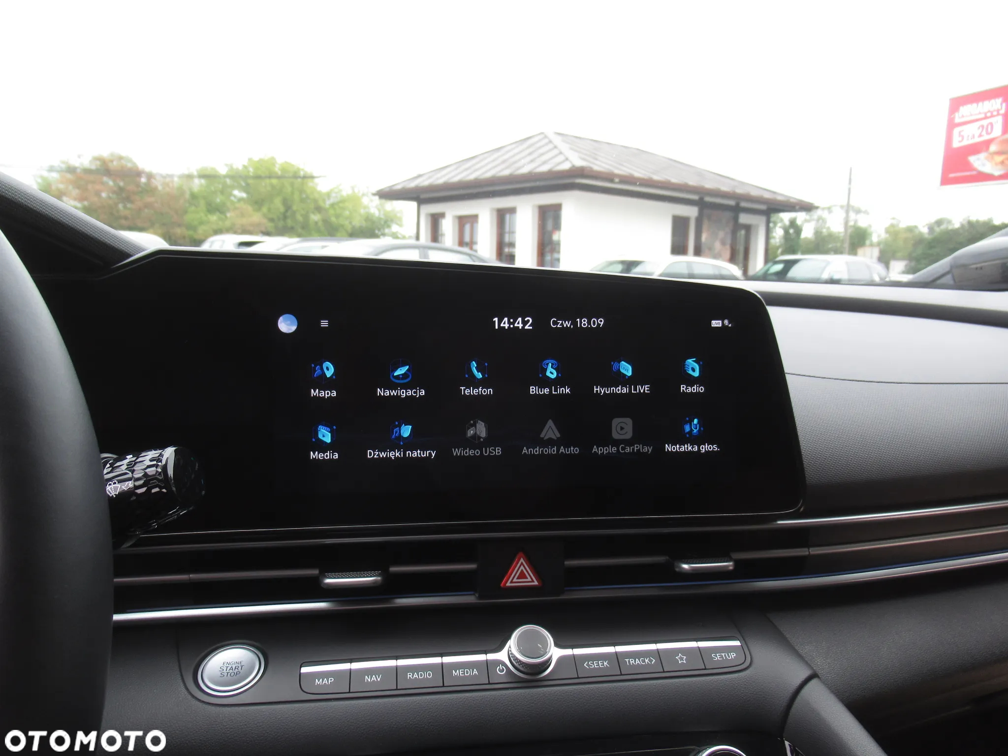 Hyundai Elantra 1.6 Executive CVT - 17