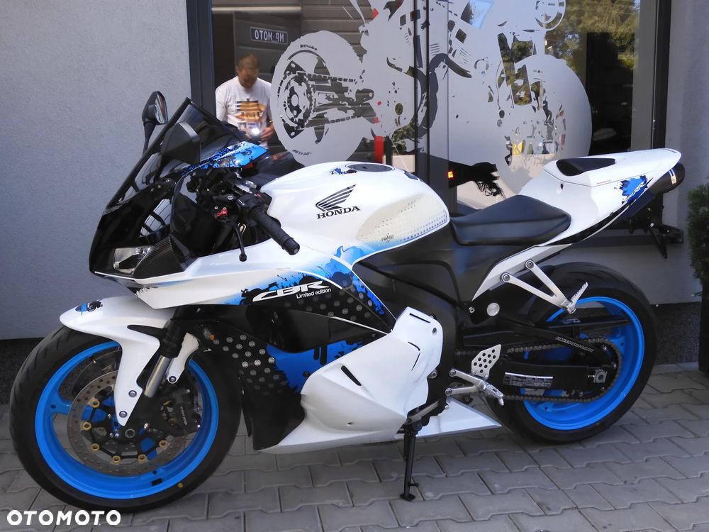 Honda CBR - 25