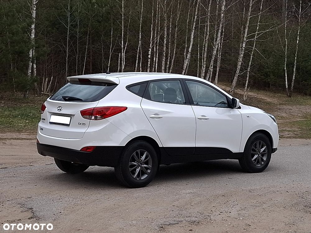 Hyundai ix35 1.6 2WD Fifa World Cup Edition - 3