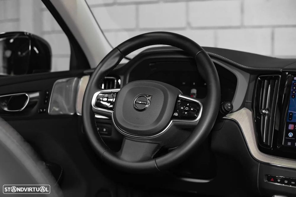 Volvo XC 60 T8 AWD Plus Black Edition - 6