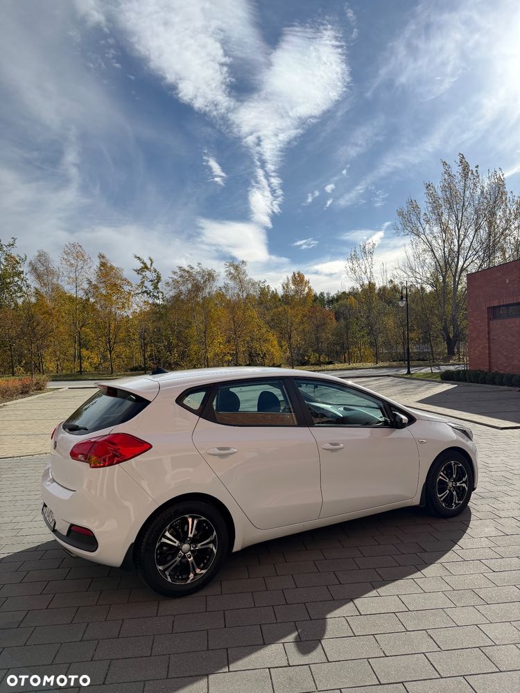 Kia Ceed 1.4 M - 11