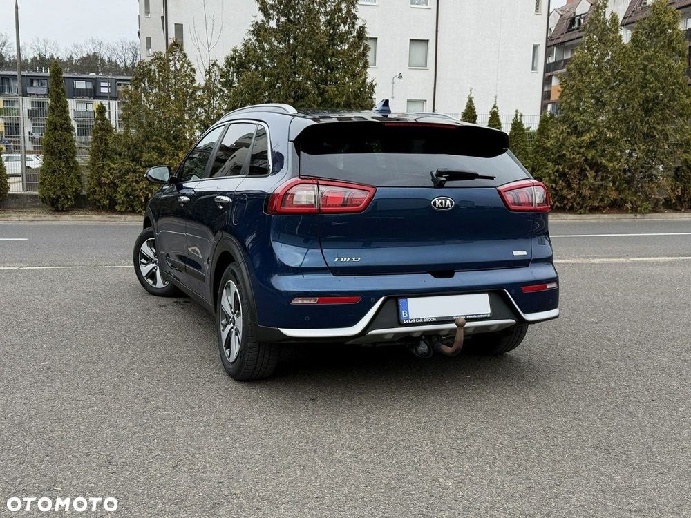 Kia Niro 1.6 GDI Hybrid L Business Line - 6