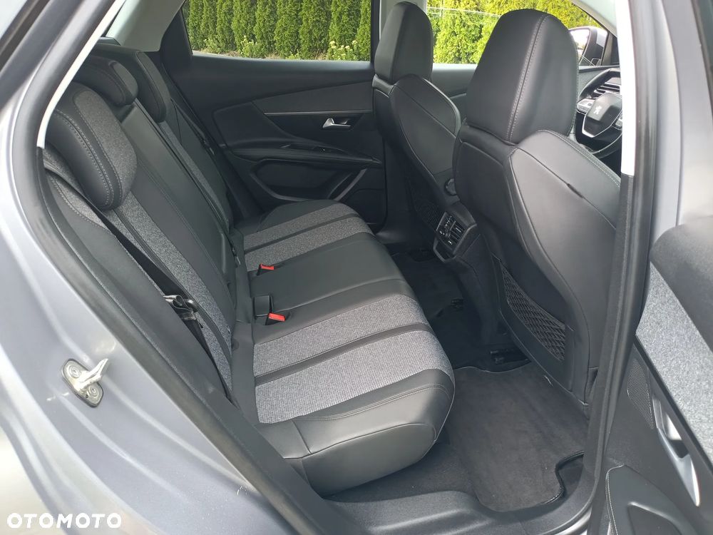 Peugeot 3008 PureTech 130 Stop & Start Allure - 22