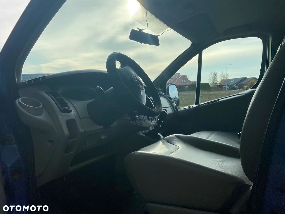 Opel Vivaro - 20