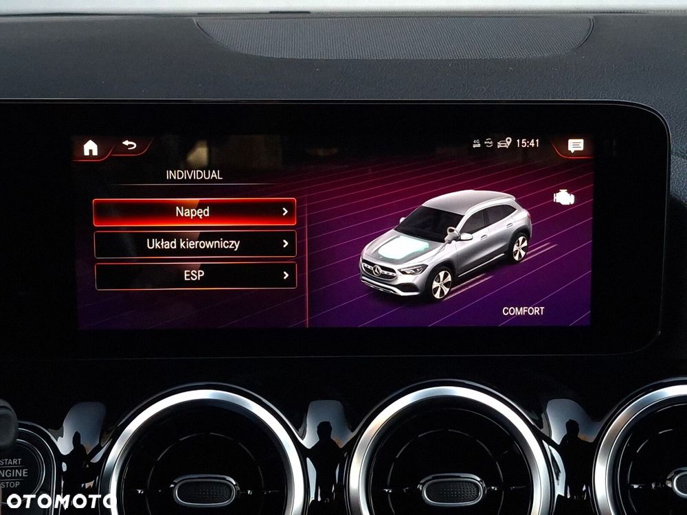 Mercedes-Benz GLA - 35