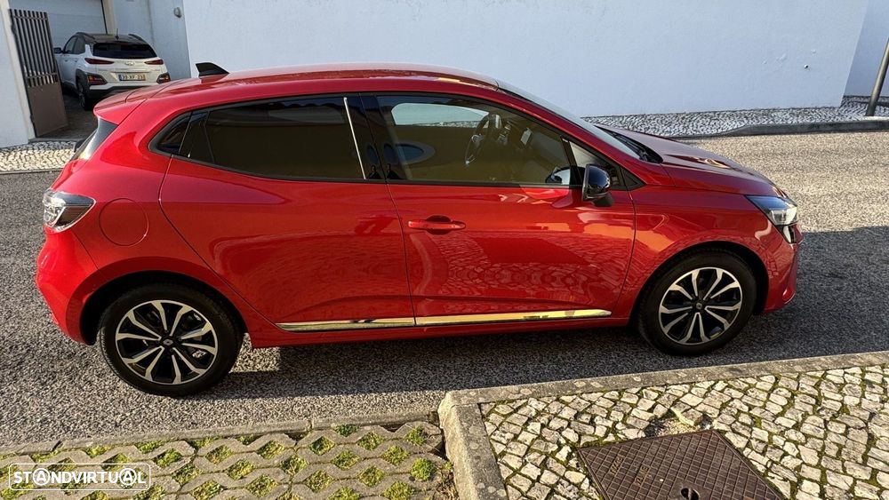 Renault Clio 1.0 TCe Techno Bi-Fuel - 4