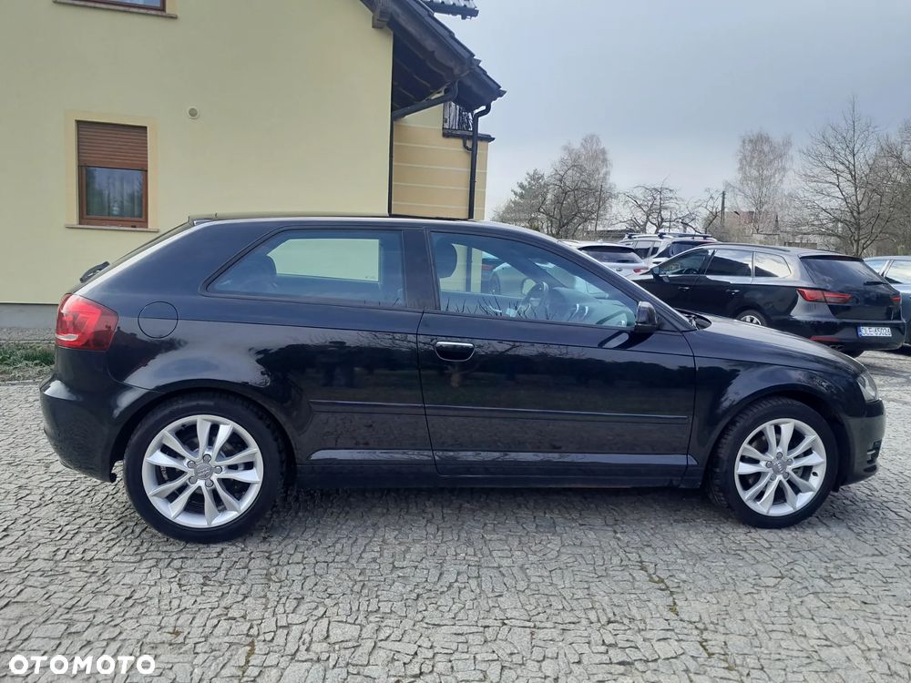 Audi A3 3-drzwiowe 1.4 TFSI Attraction - 5