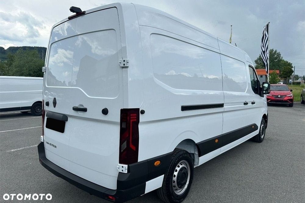 Renault Master dCi L3H2 Extra aut 2.0 150KM - 10