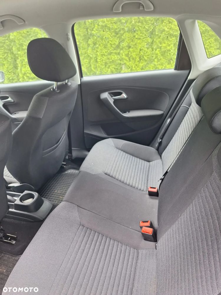 Volkswagen Polo - 5