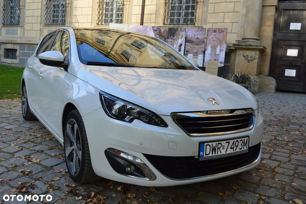 Peugeot 308 1.2 PureTech GPF Allure Pack S&S - 8