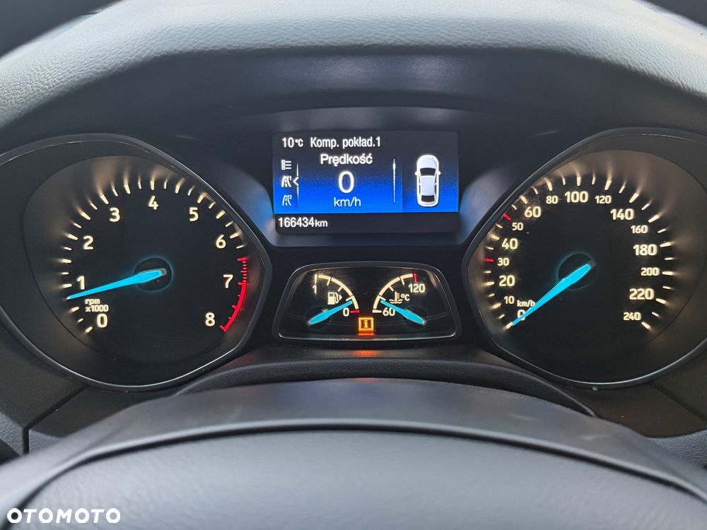 Ford Focus 1.0 EcoBoost Titanium - 26