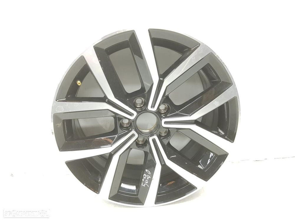 PNEU VOLKSWAGEN PASSAT VARIANT CB5 - 1