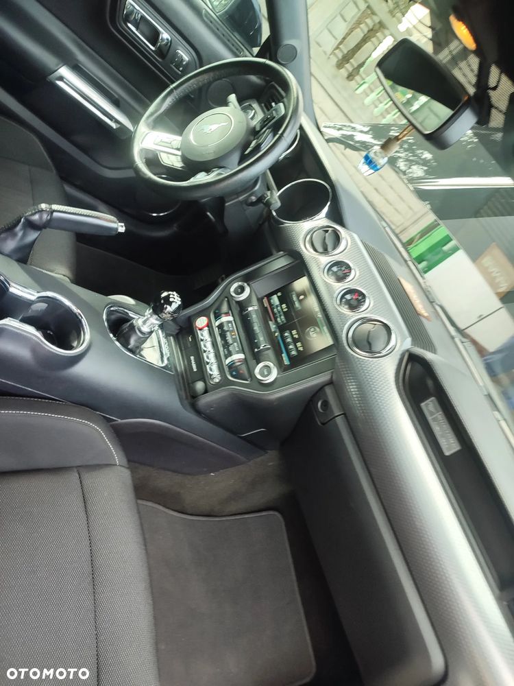 Ford Mustang 2.3 Eco Boost - 8