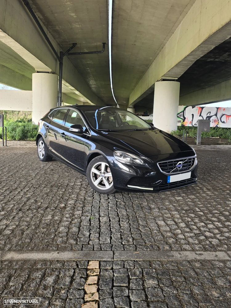 Volvo V40 D2 Powershift Momentum - 3