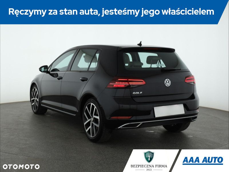 Volkswagen Golf - 5