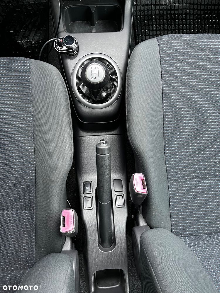 Suzuki Swift - 16