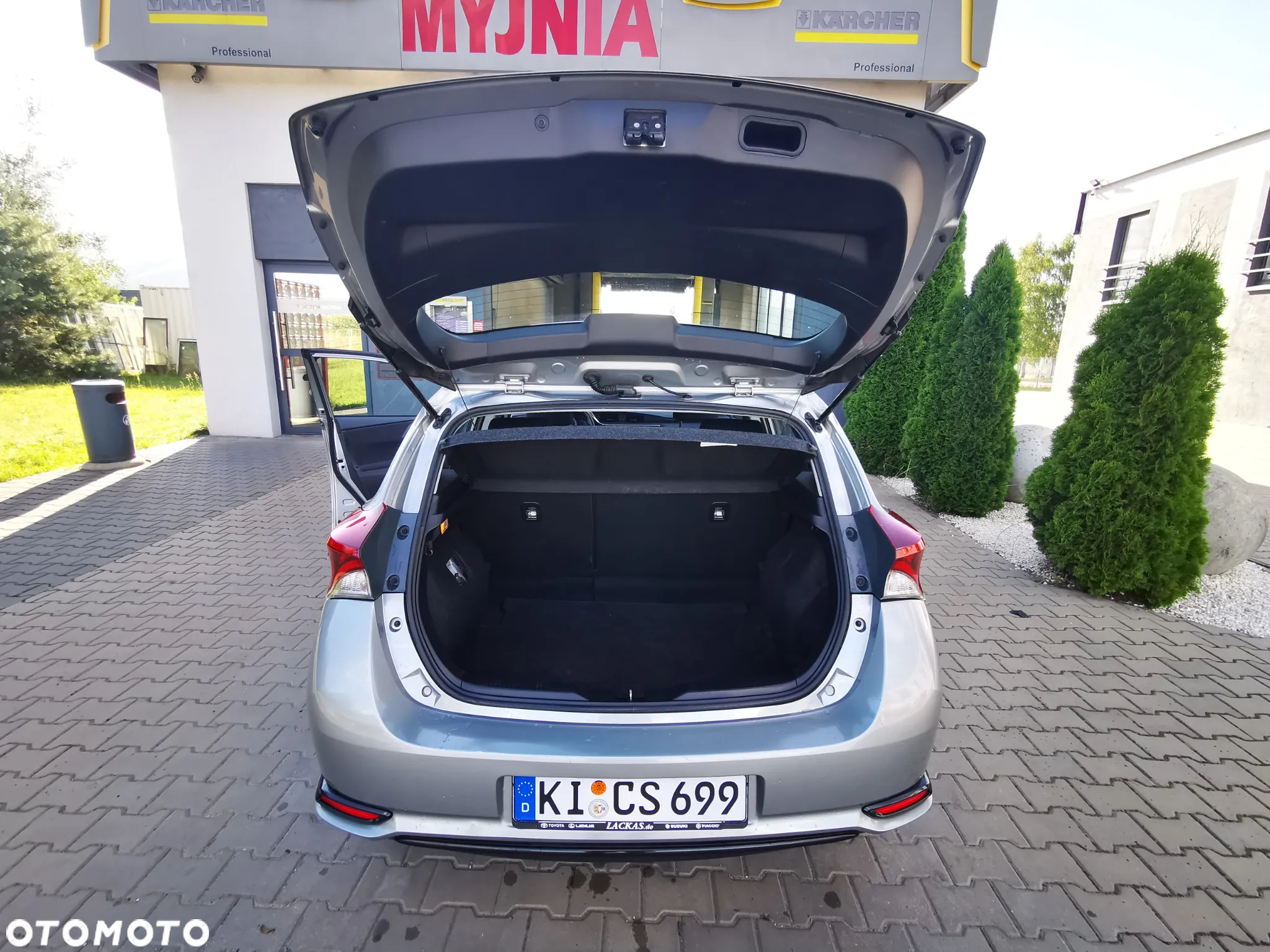 Toyota Auris 1.33 Dual-VVT-i Life - 12
