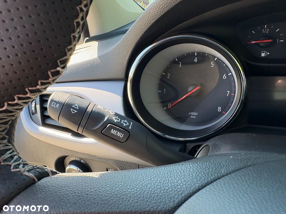 Opel Astra 1.4 T Enjoy - 17