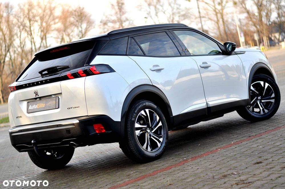 Peugeot 2008 BlueHDi 130 EAT8 GT - 17