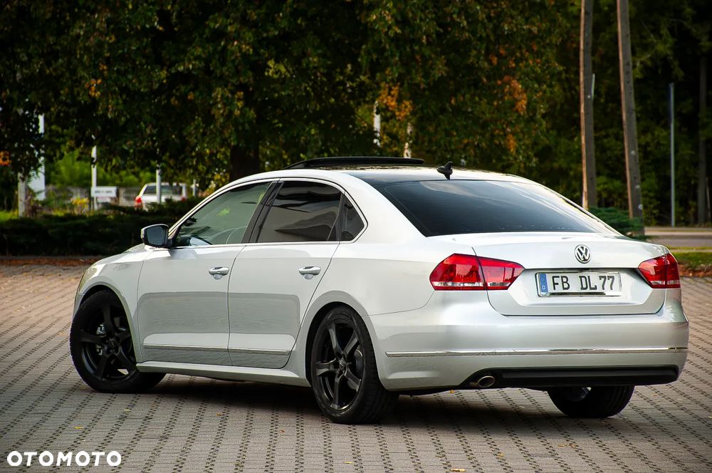 Volkswagen Passat 2.0 TDI DSG Individual - 32