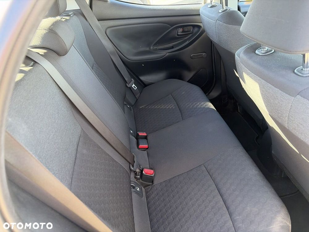 Toyota Yaris 1.5 Comfort - 11