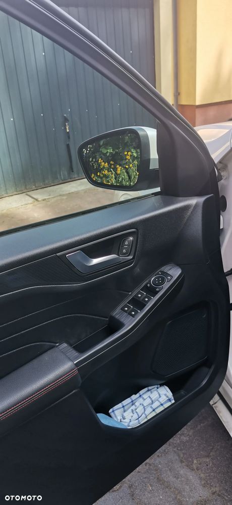 Ford Kuga 1.5 EcoBoost FWD ST-Line - 11