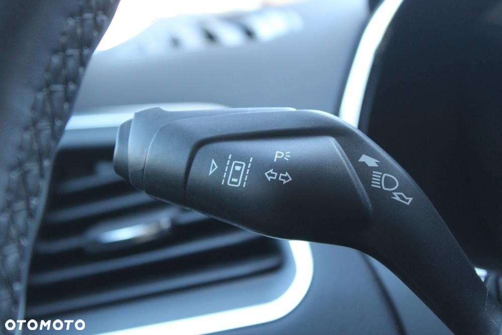 Ford S-Max - 32
