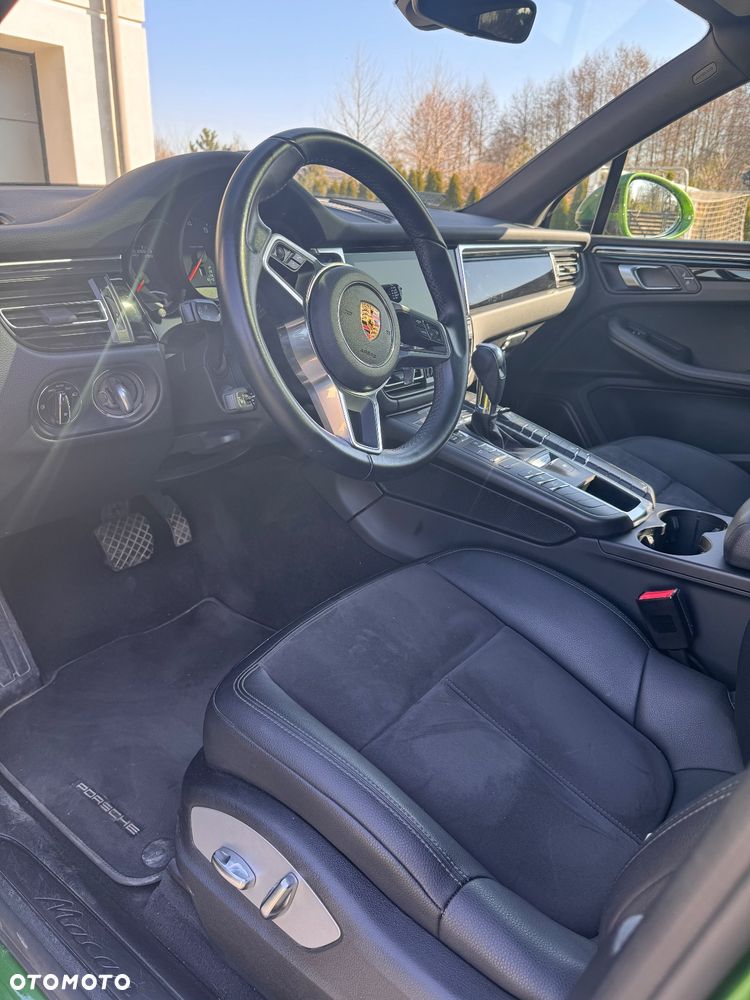 Porsche Macan Standard - 14