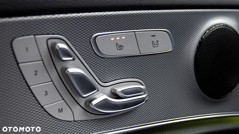 Mercedes-Benz Klasa E 220 d 4-Matic AMG - 26