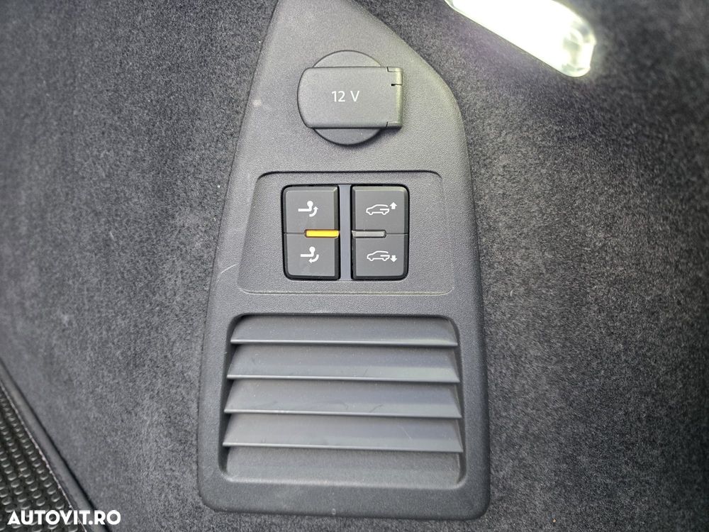 Volkswagen Touareg - 26