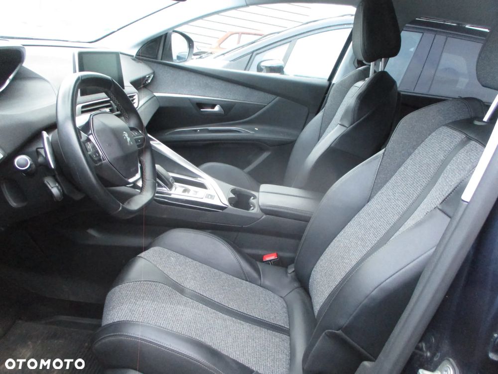 Peugeot 5008 PureTech 130 EAT8 Stop & Start Active - 17