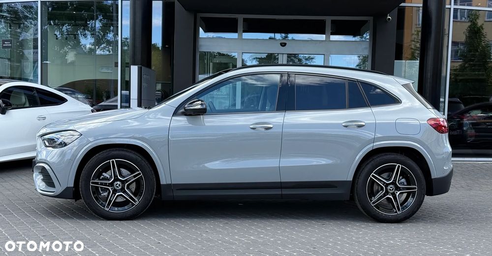 Mercedes-Benz GLA 220 mHEV 4-Matic AMG Line 8G-DCT - 10
