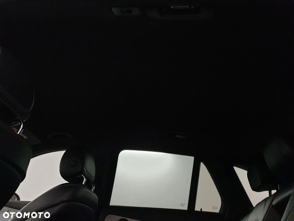 Mercedes-Benz GLC 300 de 4Matic 9G-TRONIC AMG Line Plus - 31