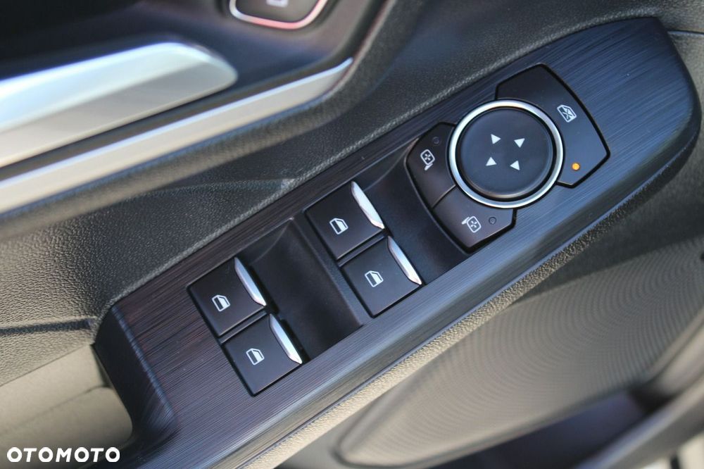 Ford Kuga - 18