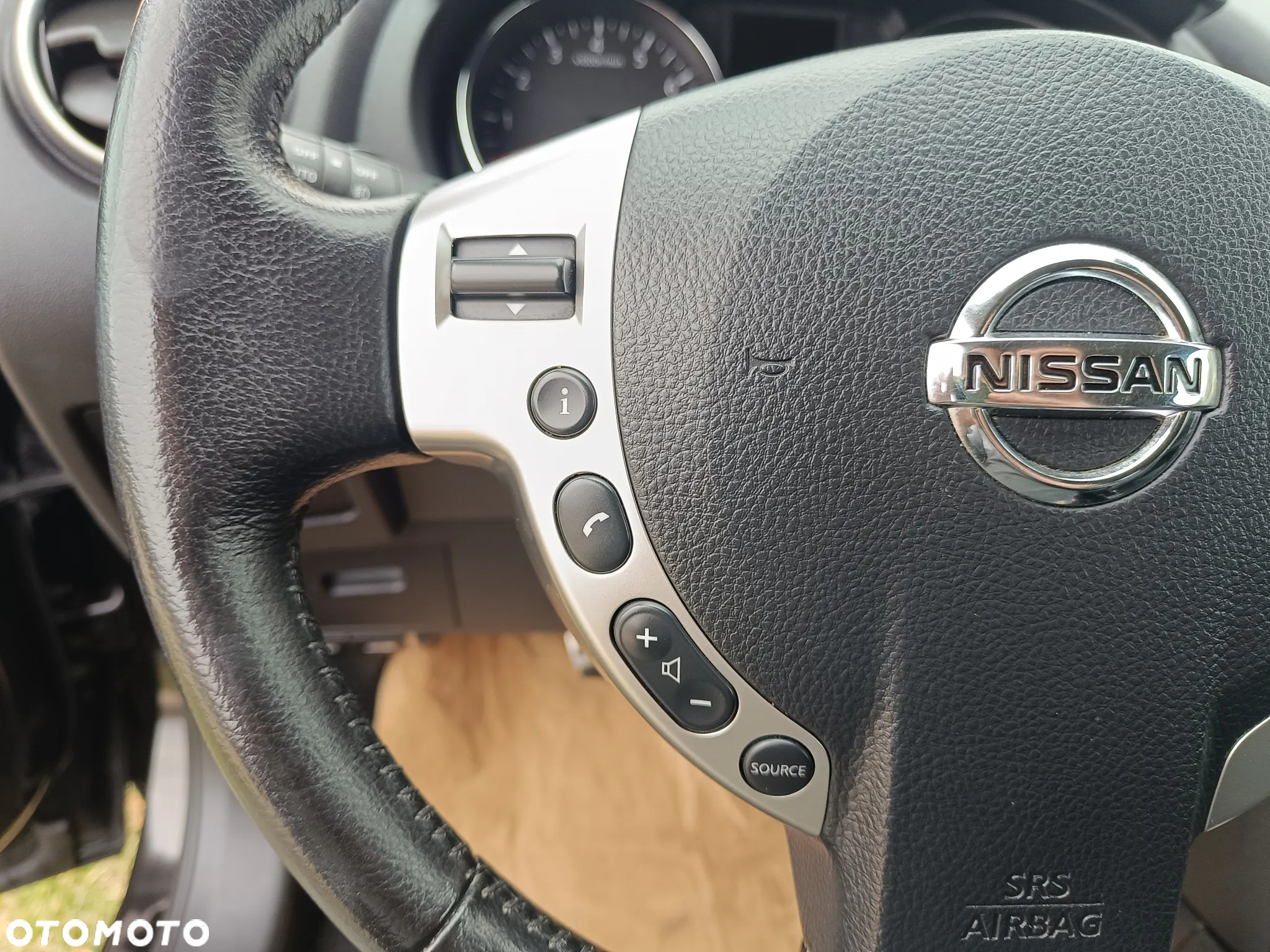 Nissan Qashqai 2.0 tekna - 25