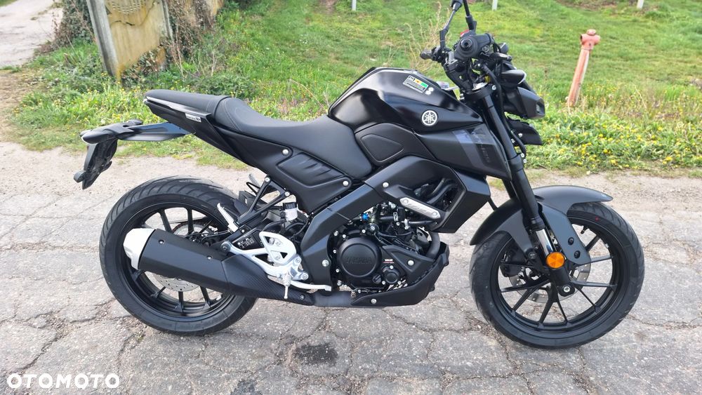 Yamaha MT - 32