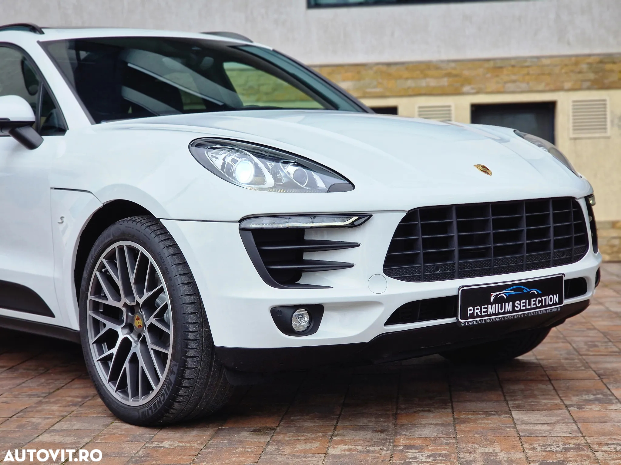 Porsche Macan Standard - 9