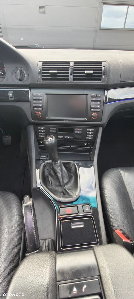 BMW Seria 5 528i - 14