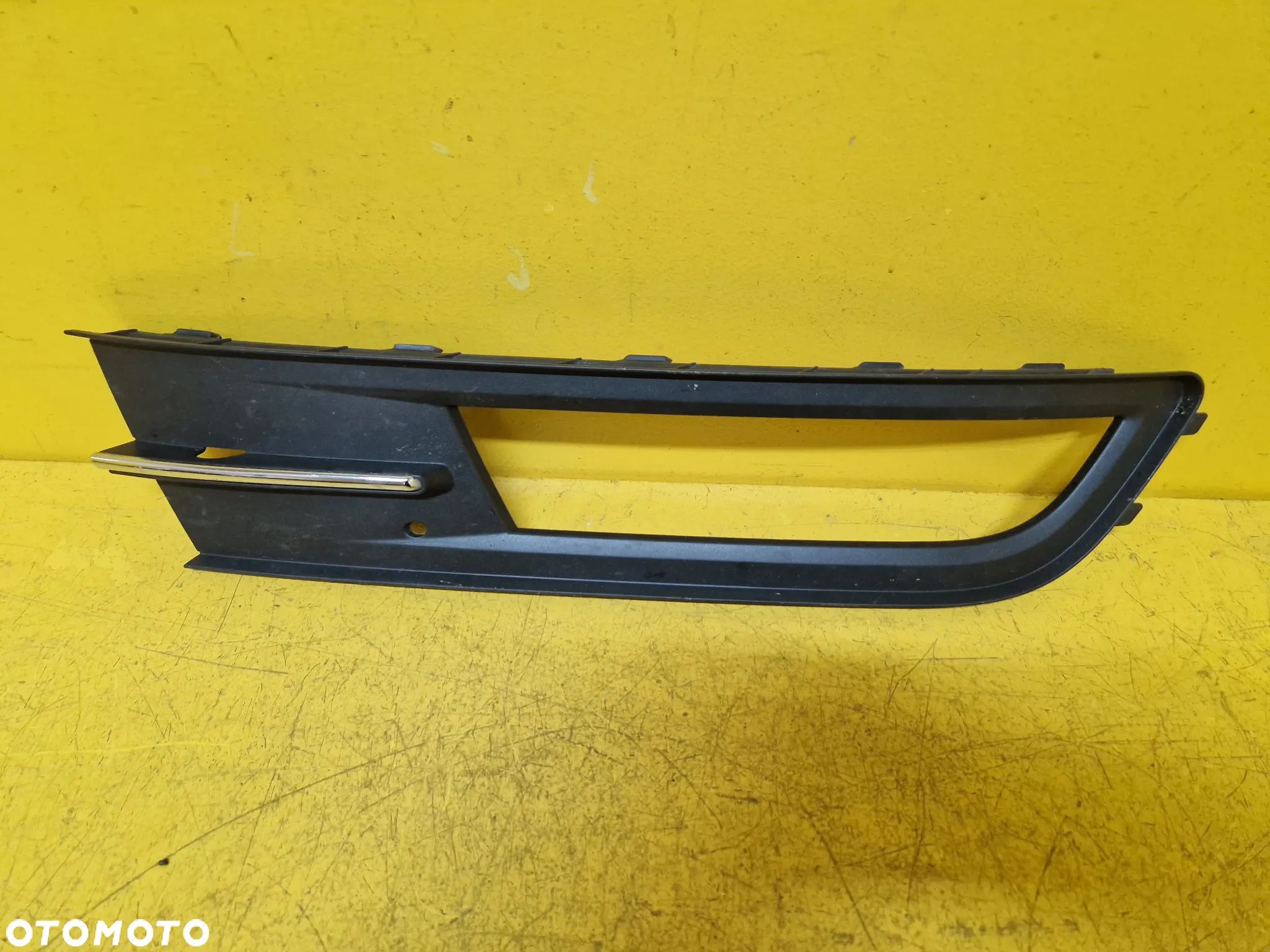 VW PASSAT B8 KRATKA ZDERZAKA PRAWA 3G0853666A - 1