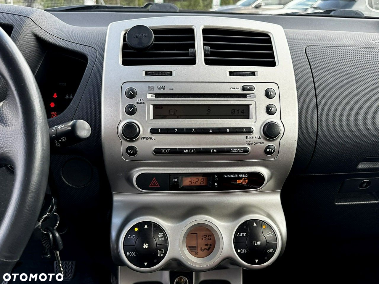 Toyota Urban Cruiser - 17